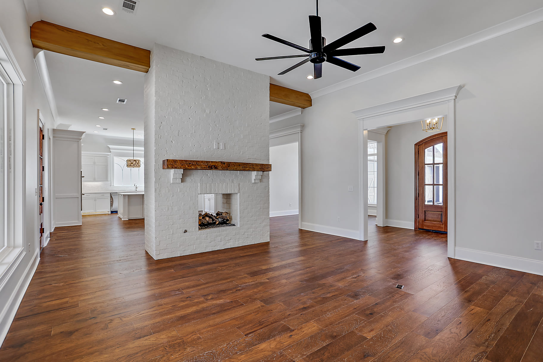 Descriptive Image Text Placeholder.